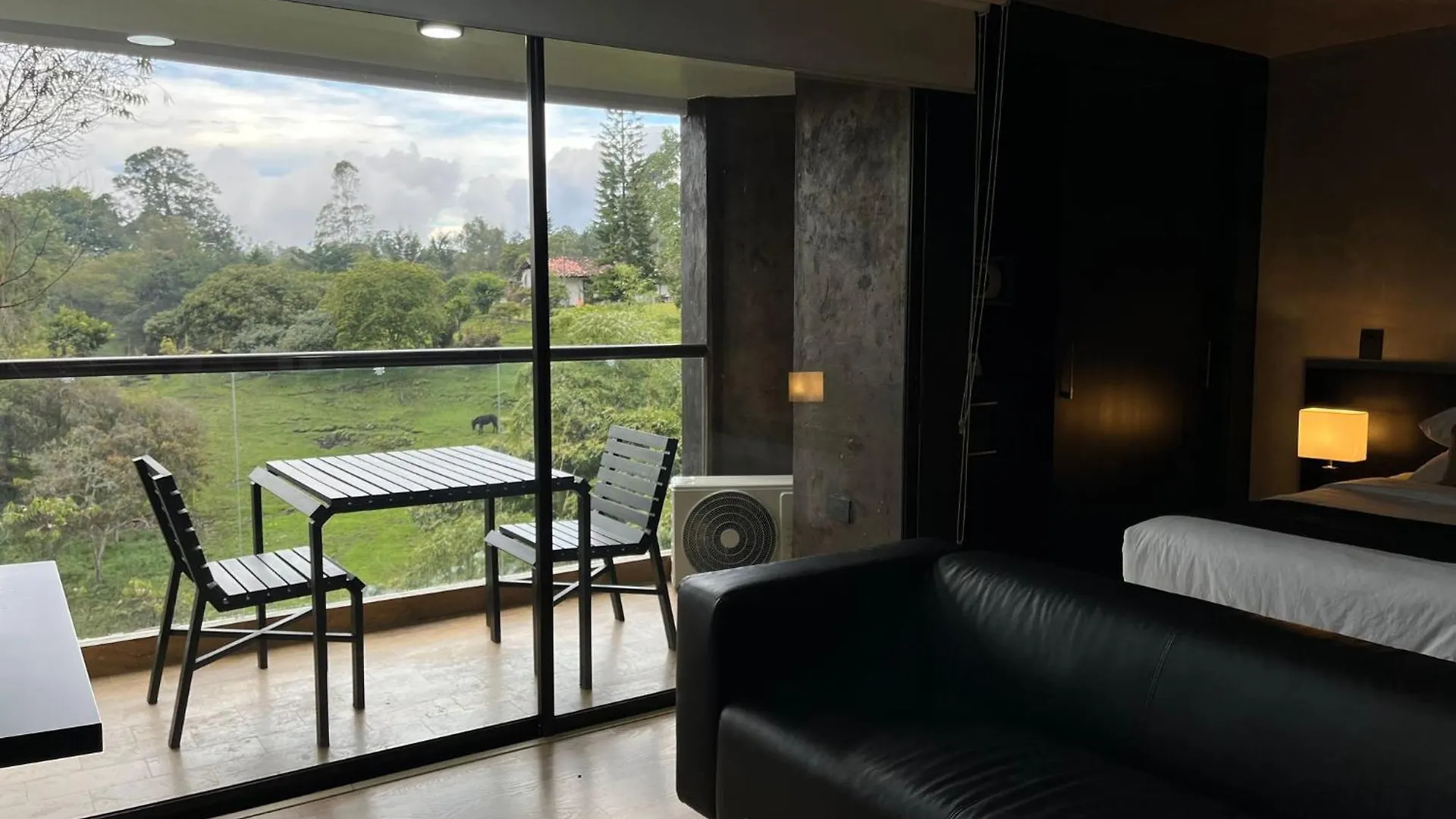Guest house Room In Bb - Executive Suite - Llanogrande San Antonio