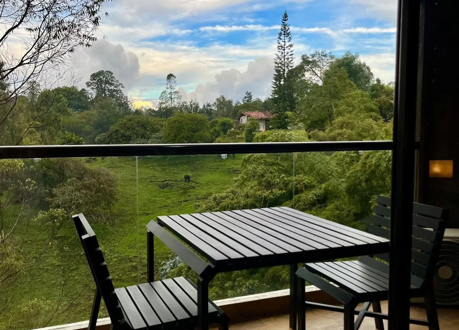 Room In Bb - Executive Suite - Llanogrande San Antonio  0*, San Antonio (Antioquia)